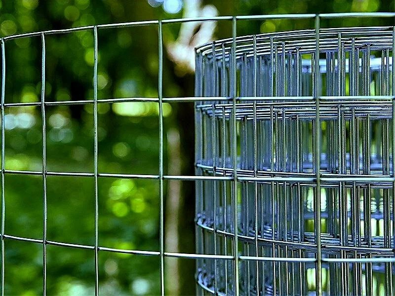 Сварная сетка на объекте: армирование стяжки/площадки/кладки